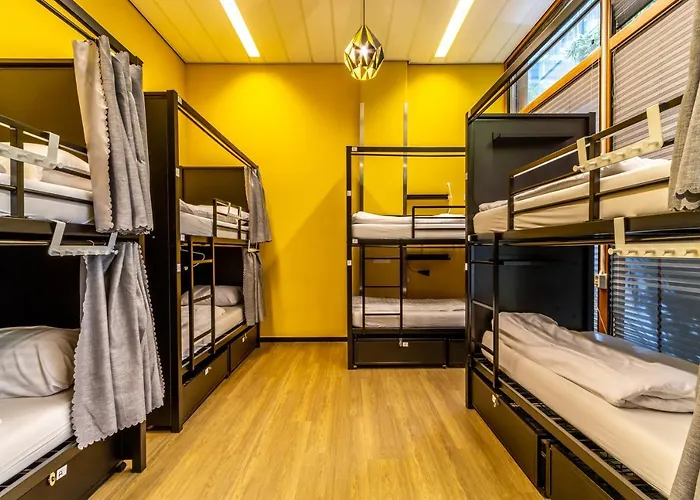 le - Women Only AmsterdamHostel